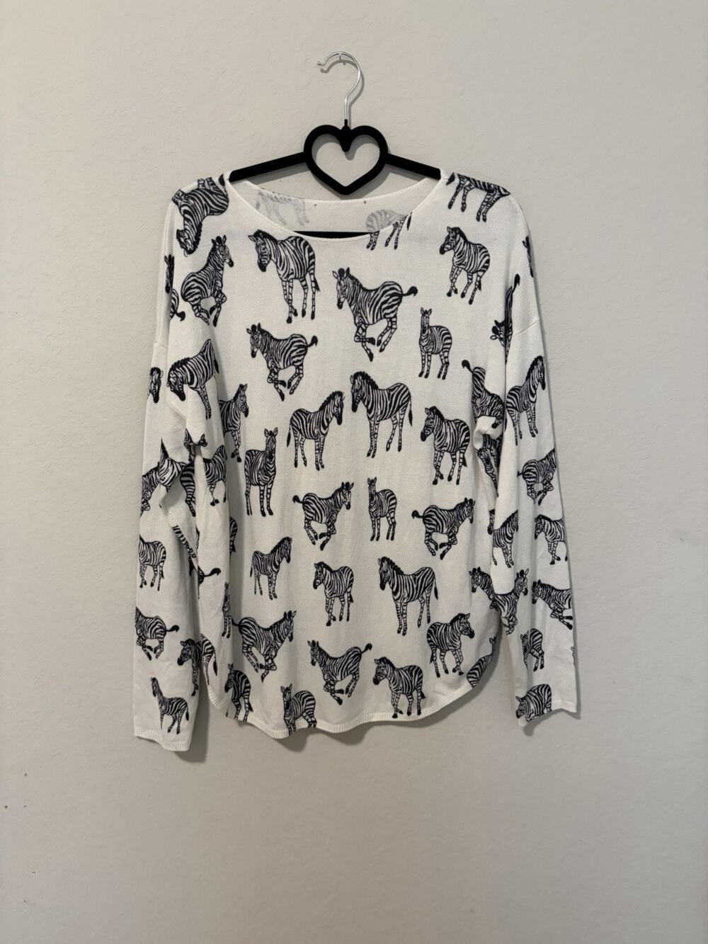 White Black Whimsical Zebra Print Knit Crewneck Pullover Sweater Long Sleeve XL